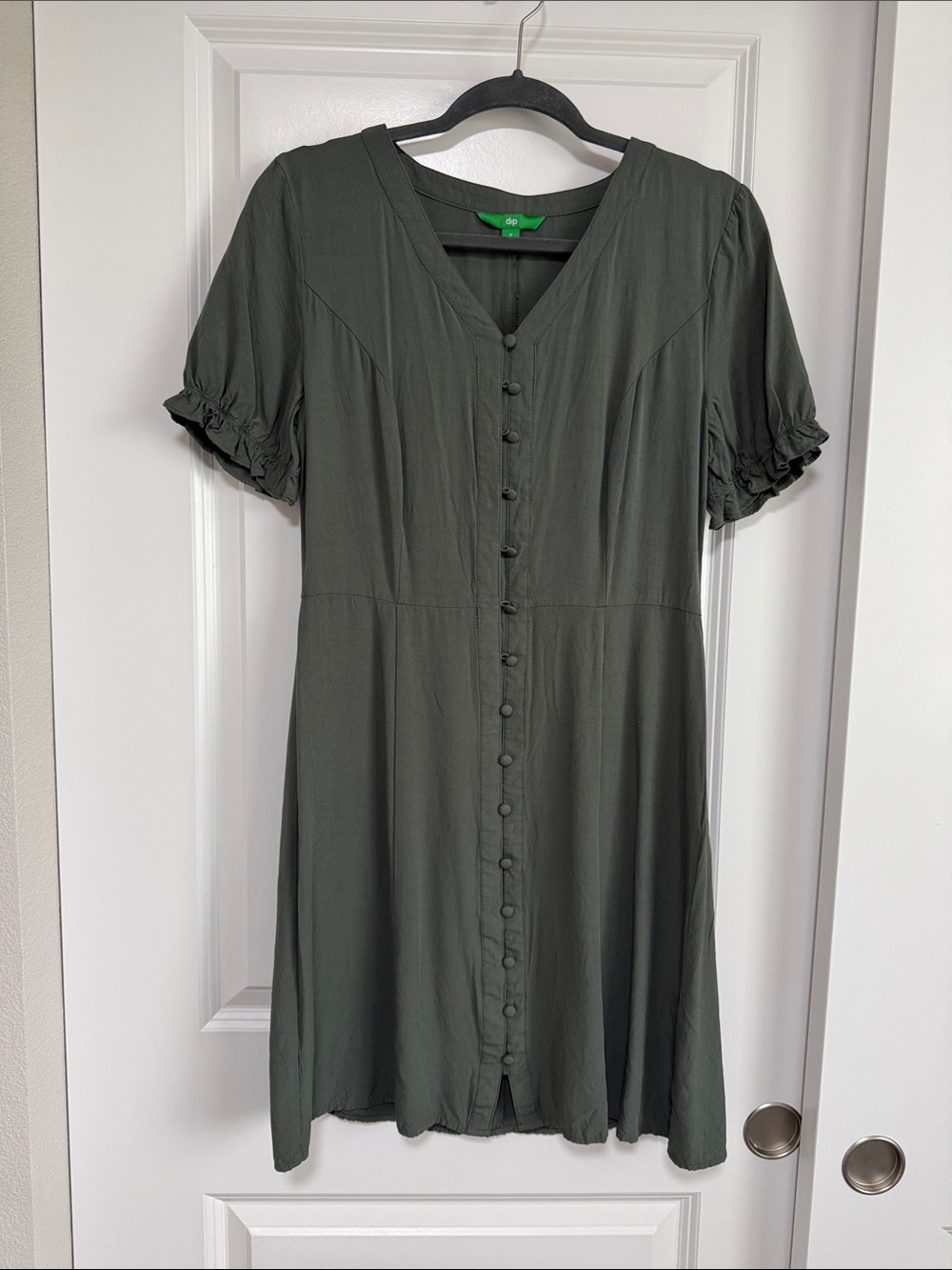 Women’s Button-Front Short Sleeve Dress in Olive
